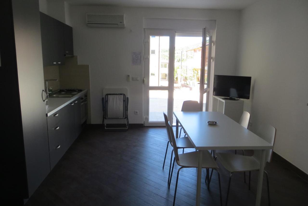 Mungos Apartment Cesarica Exterior photo